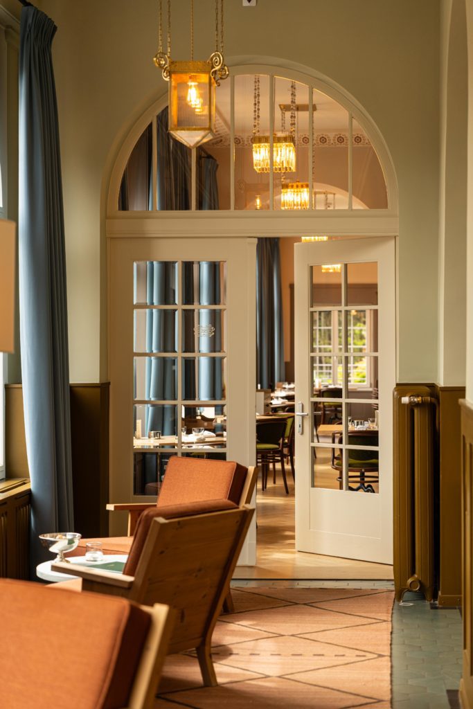 American Express Platinum Grand Hotel Belvedere Wengen Beaumier Artworth